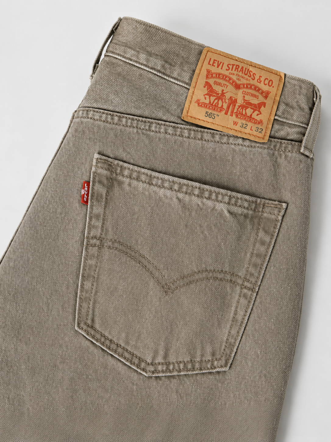 Levi's / 565™ Loose Straight Men's Jeans / Sandy Morel