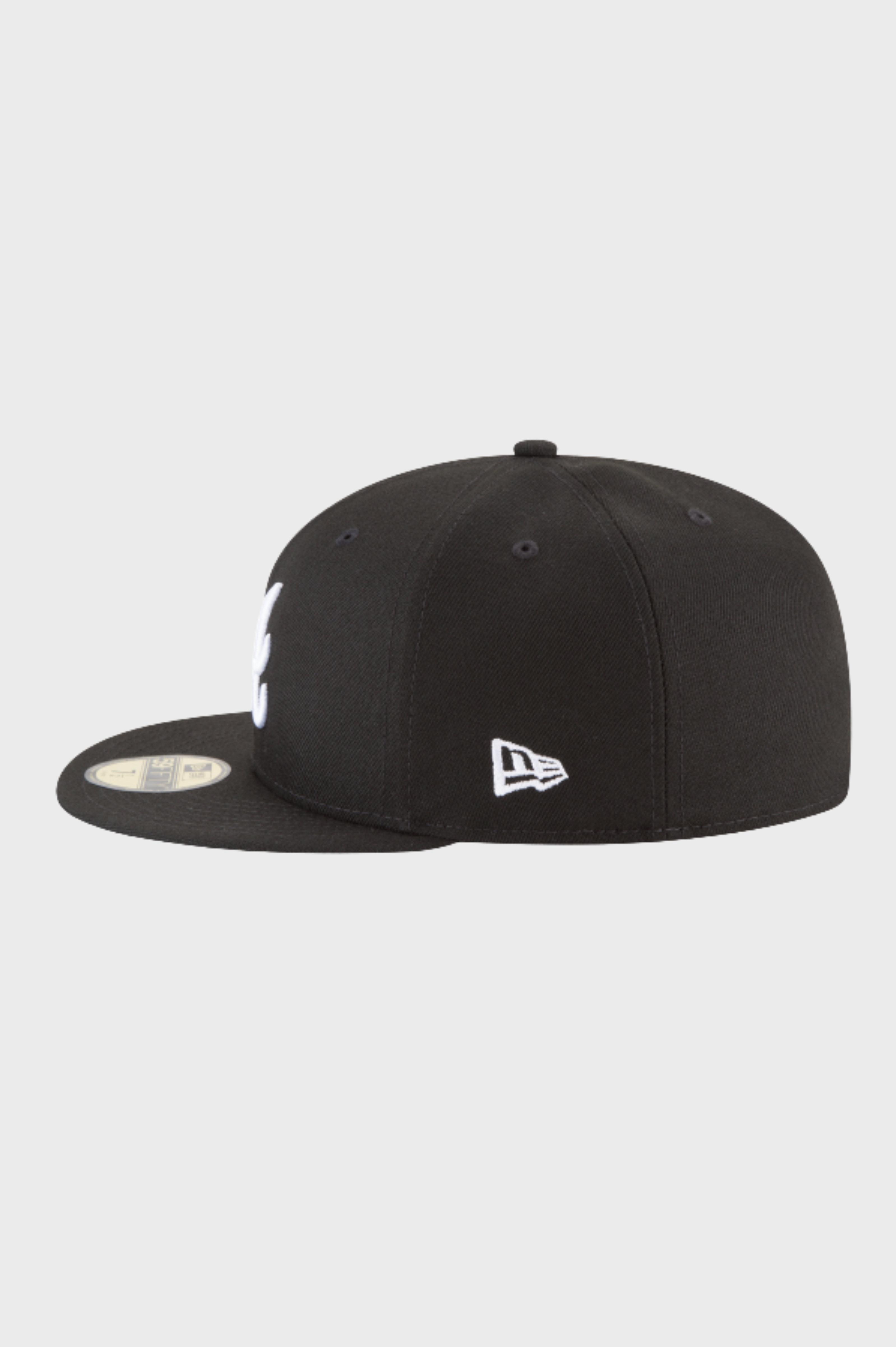 New Era / Atlanta Braves  Black and White Basic 59FIFTY Fitted