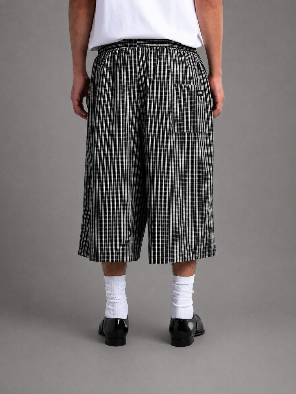 Shaka / Baggy Plaid Shorts