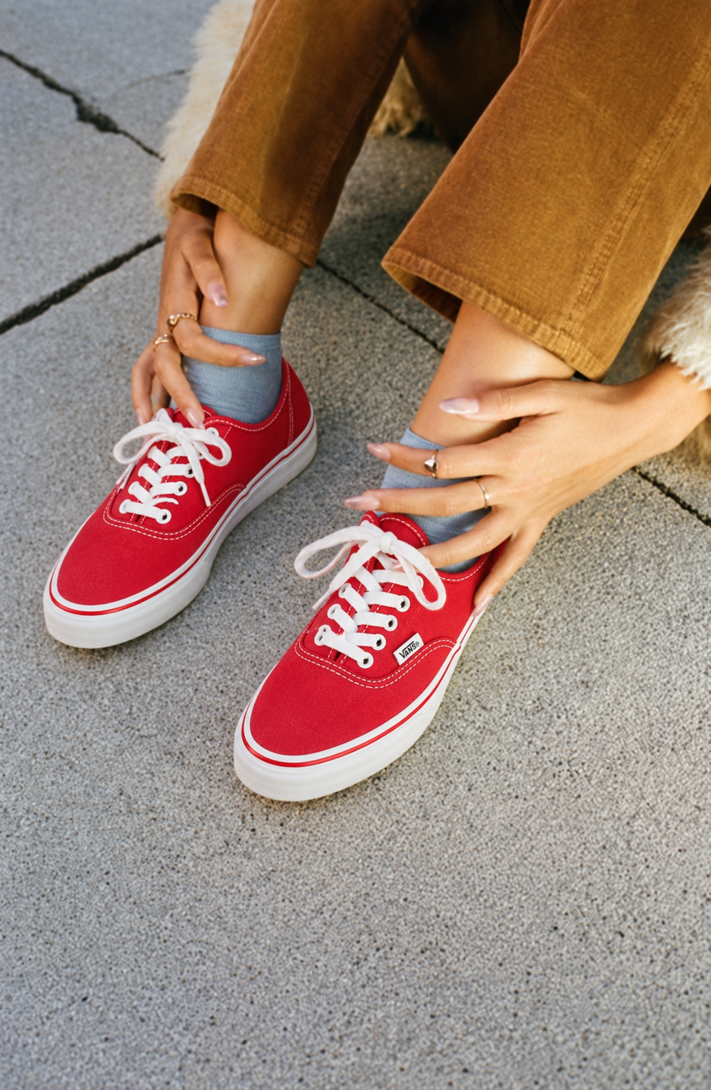 Vans Authentic RED canvas low-top sneaker
