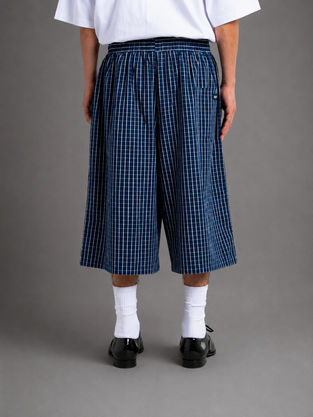 Shaka / Baggy Plaid Shorts