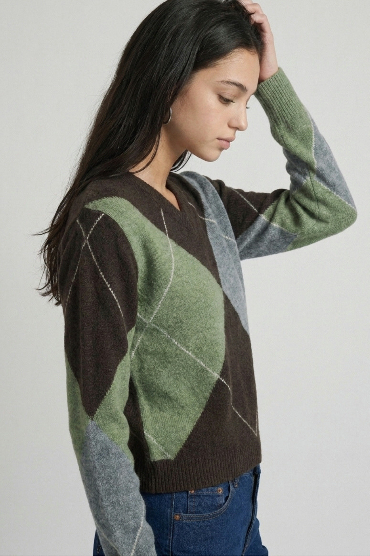 Brown argyle sweater ribbed V neckline detail