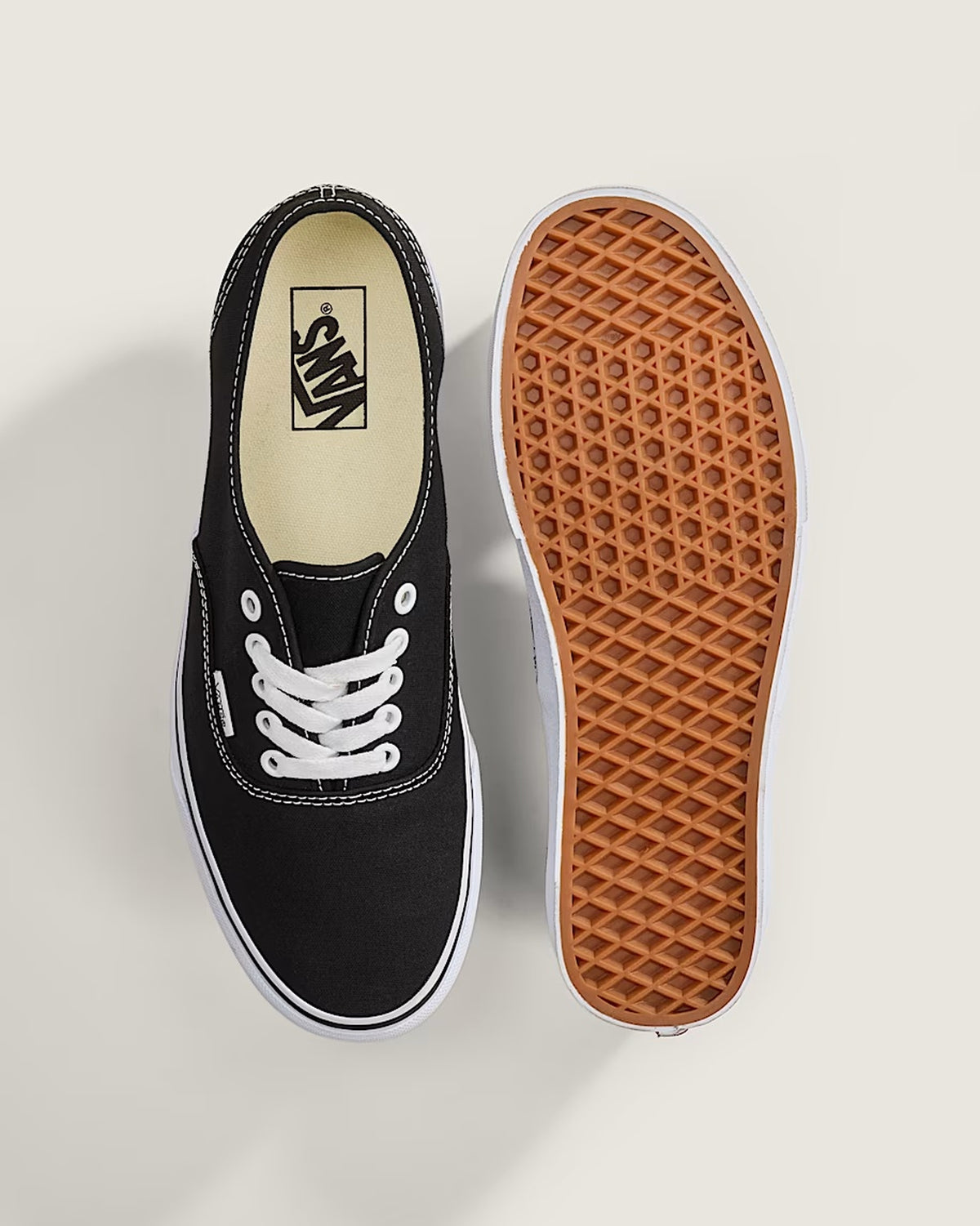 Unisex Vans Authentic sneakers in Black & White