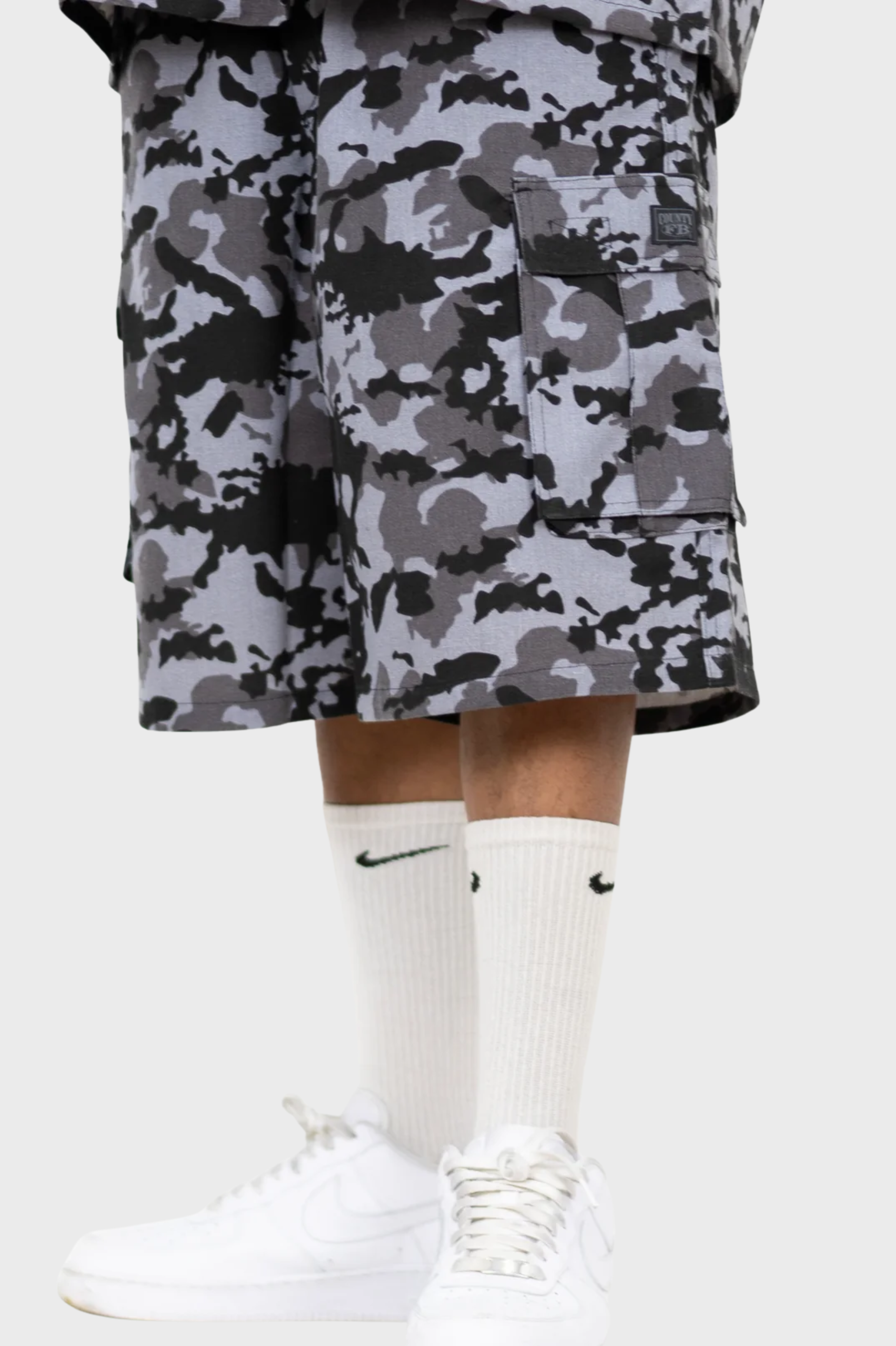 FB County  / Cargo Checker Shorts