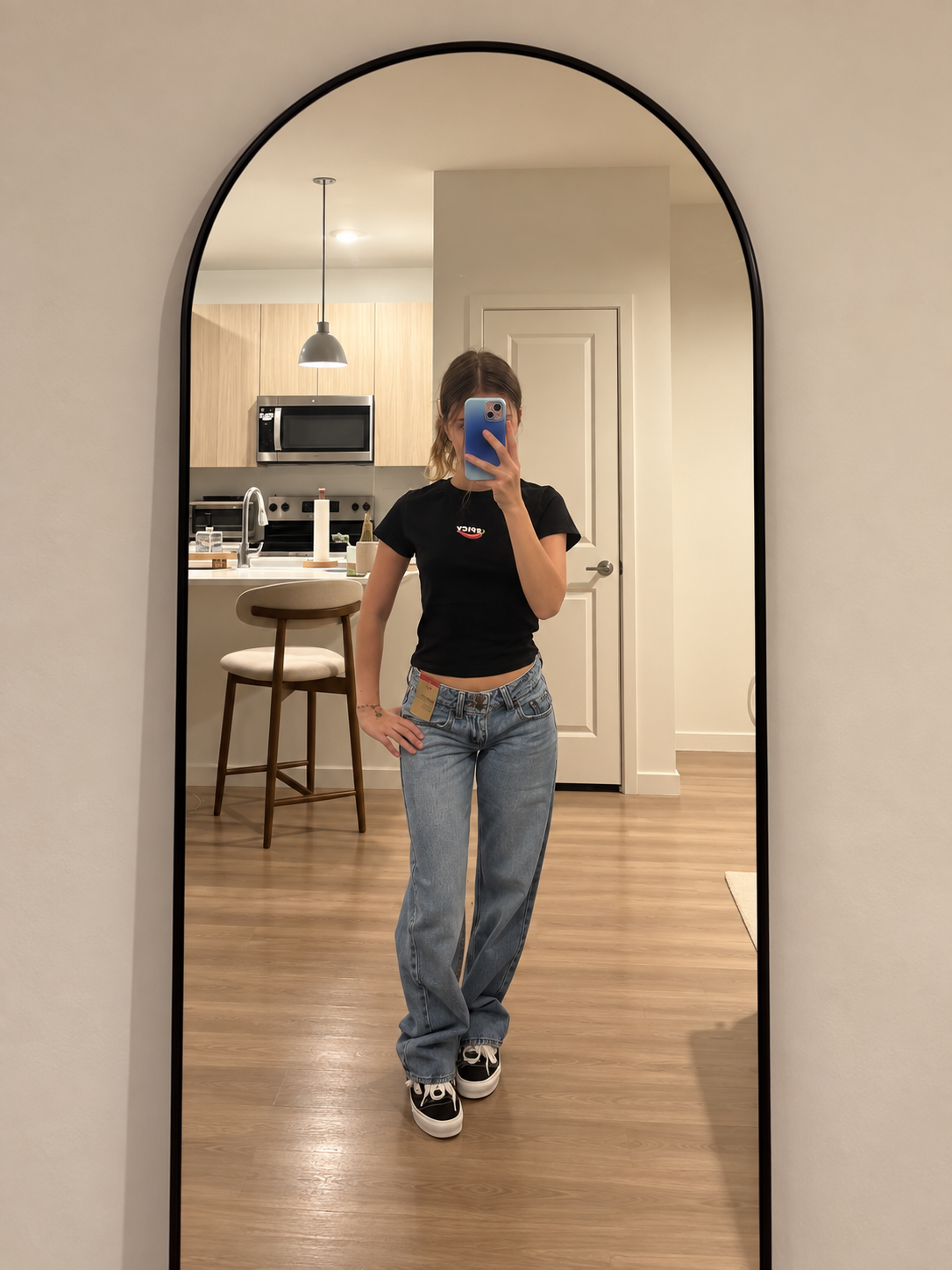 Spicy graphic baby tee - fitted Black crop tee